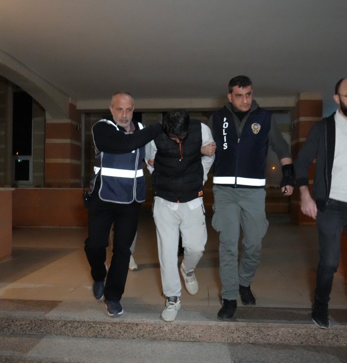 Hamile eşini öldürüp 10 gün cesediyle yaşayan şahıs hakkında ağırlaştırılmış müebbet talebi