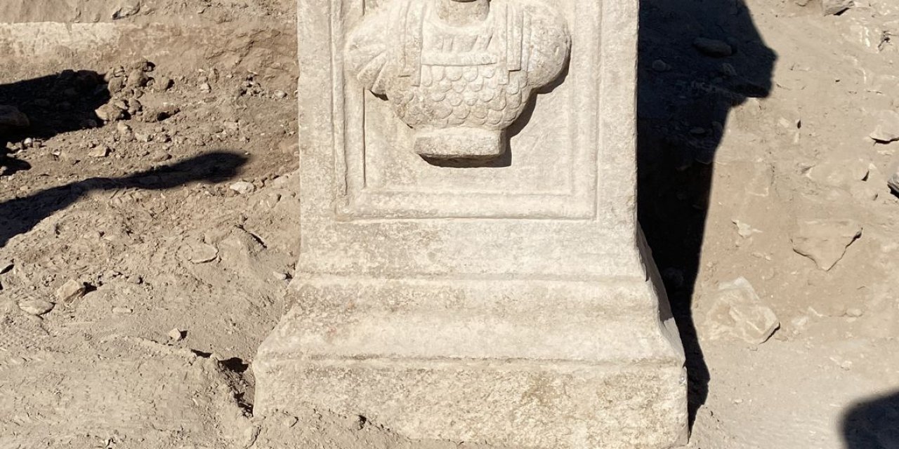 Konya'daki Antik Kentte 1800 Yıllık Sunak Bulundu - Yeniden