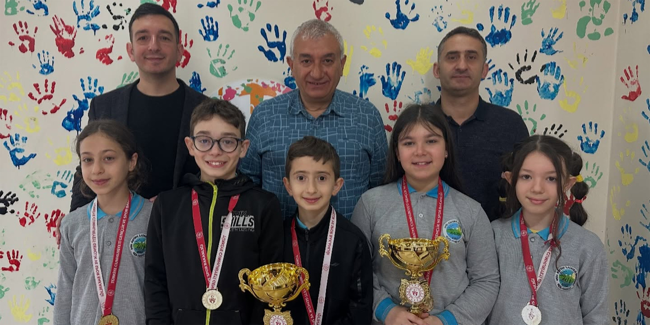 Fındıklı’nın Altın Raketleri Türkiye Finali Yolunda
