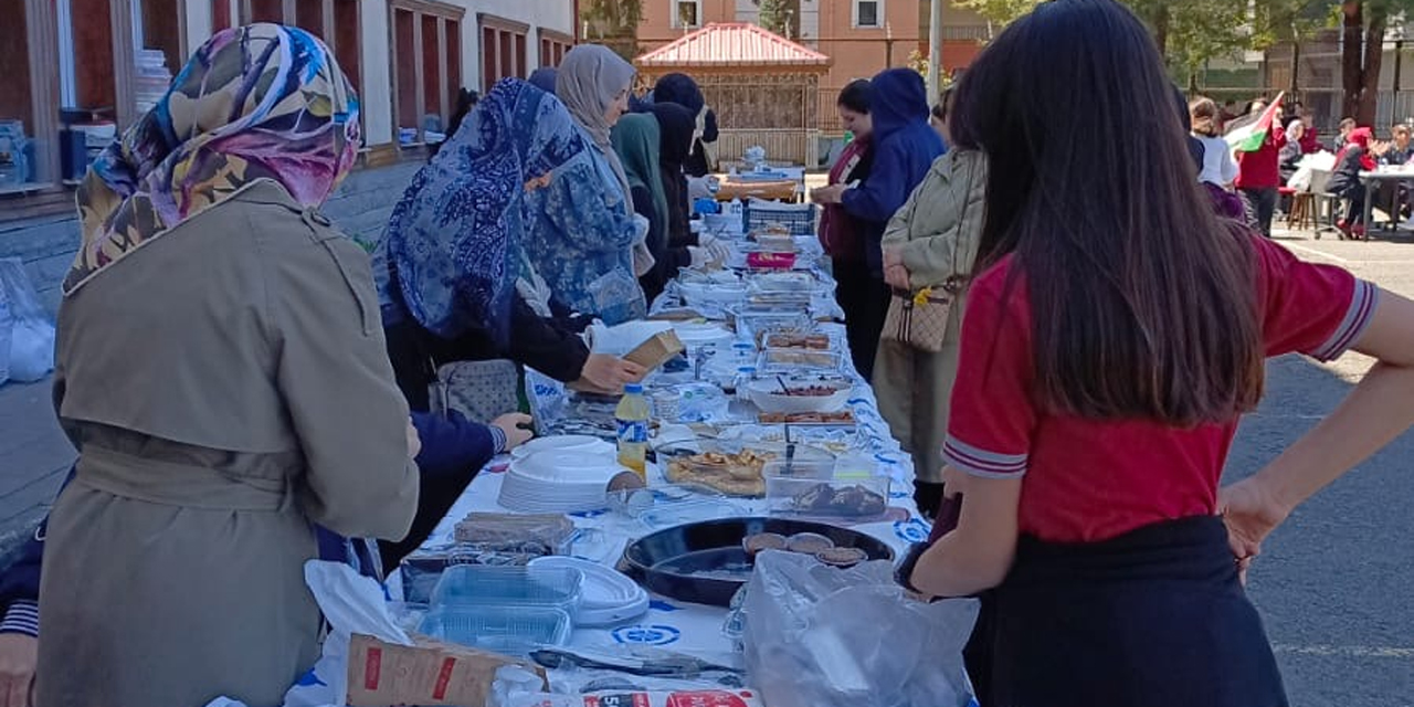 Rize’de Anlamlı Kermes: Gençlerin Elinden 5 Kıtaya Kurban