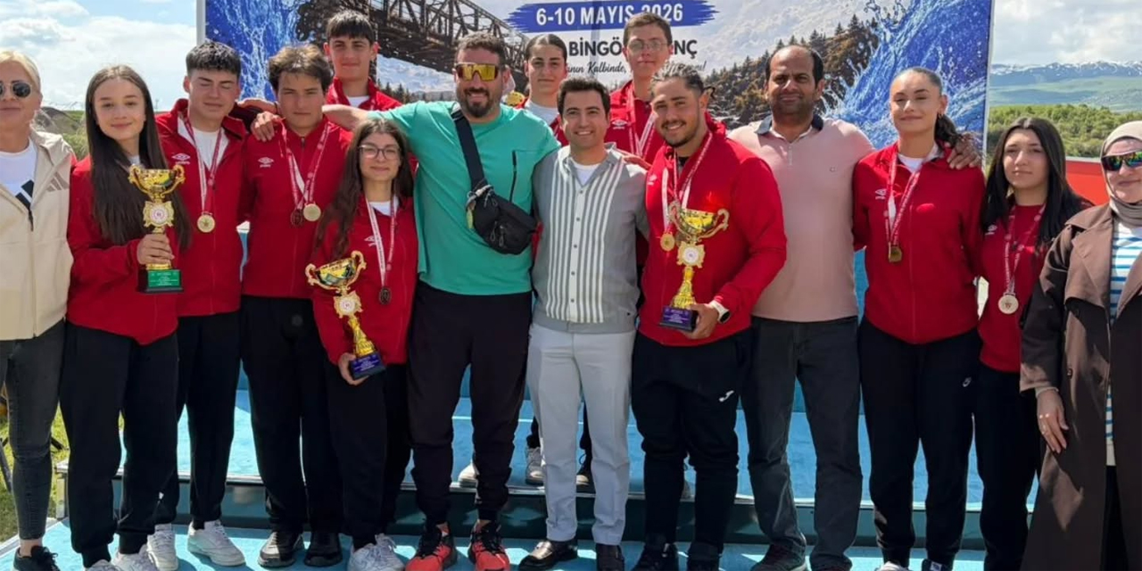 Güneysu Spor Lisesi Bingöl’den 3 Kupa ve 2 Şampiyonlukla Döndü