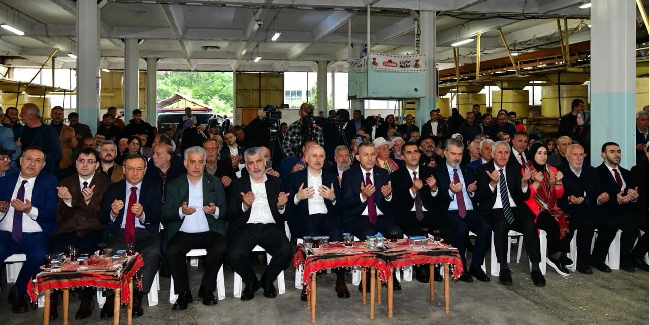 Trabzon'da yaş çay sezonu dualarla açıldı
