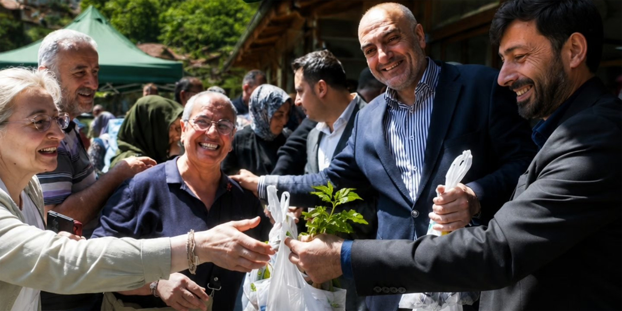 Çamlıhemşin’de 900 çiftçiye 19 bin ücretsiz fide dağıtıldı