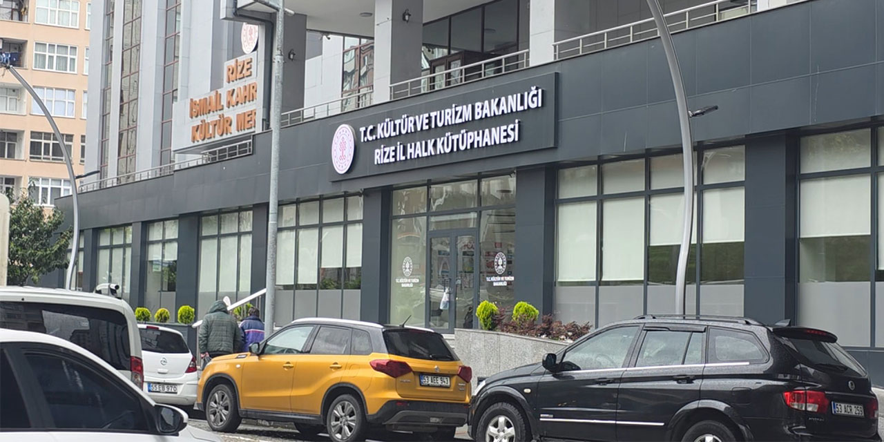Rize'de YKS adayları resmi tatilde kütüphane mağduriyeti yaşadı
