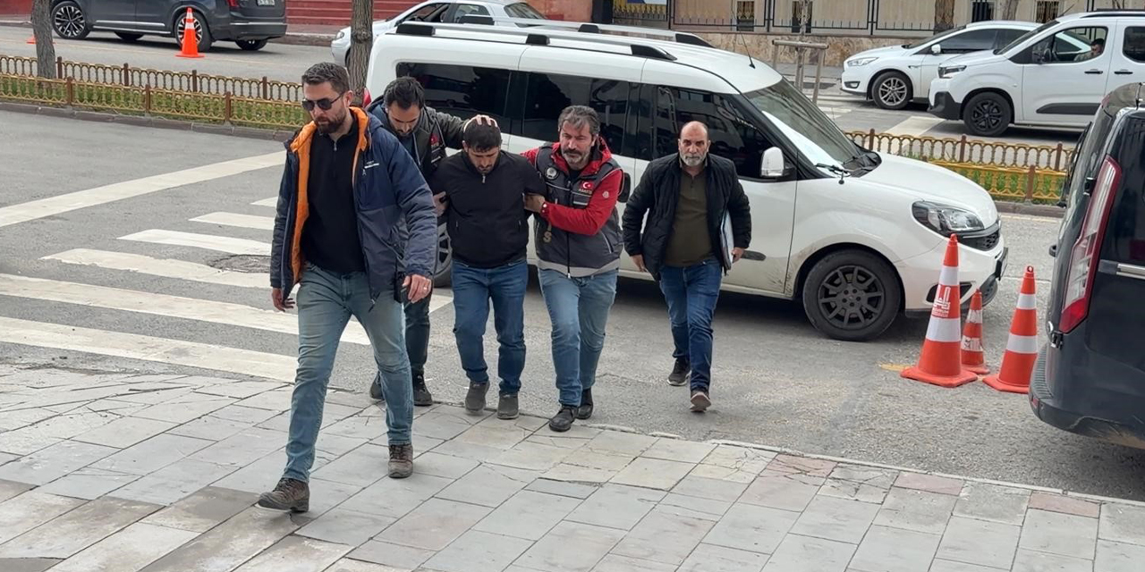 Erzurum’da 1 kişiyi öldürüp 1 kişiyi vuran şüpheli adliyeye sevk edildi