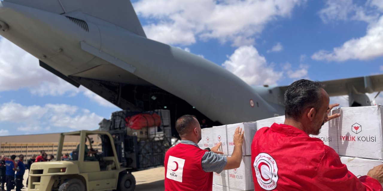 Kızılay, Sel Felaketi Sonrası Libya'da Yardım Çalışmalarına Başladı