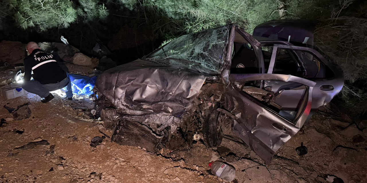 Adana'da feci kaza: Karı koca öldü, 4 yaşındaki çocukları yaralandı