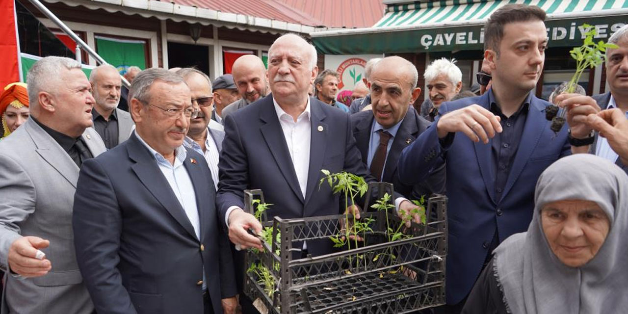 Şemsi Bayraktar: "Çiftçilerimiz her türlü afete maruz kaldı; Don, dolu, hortum. Şimdi aşırı yağışlardan dolayı sel felaketleri"
