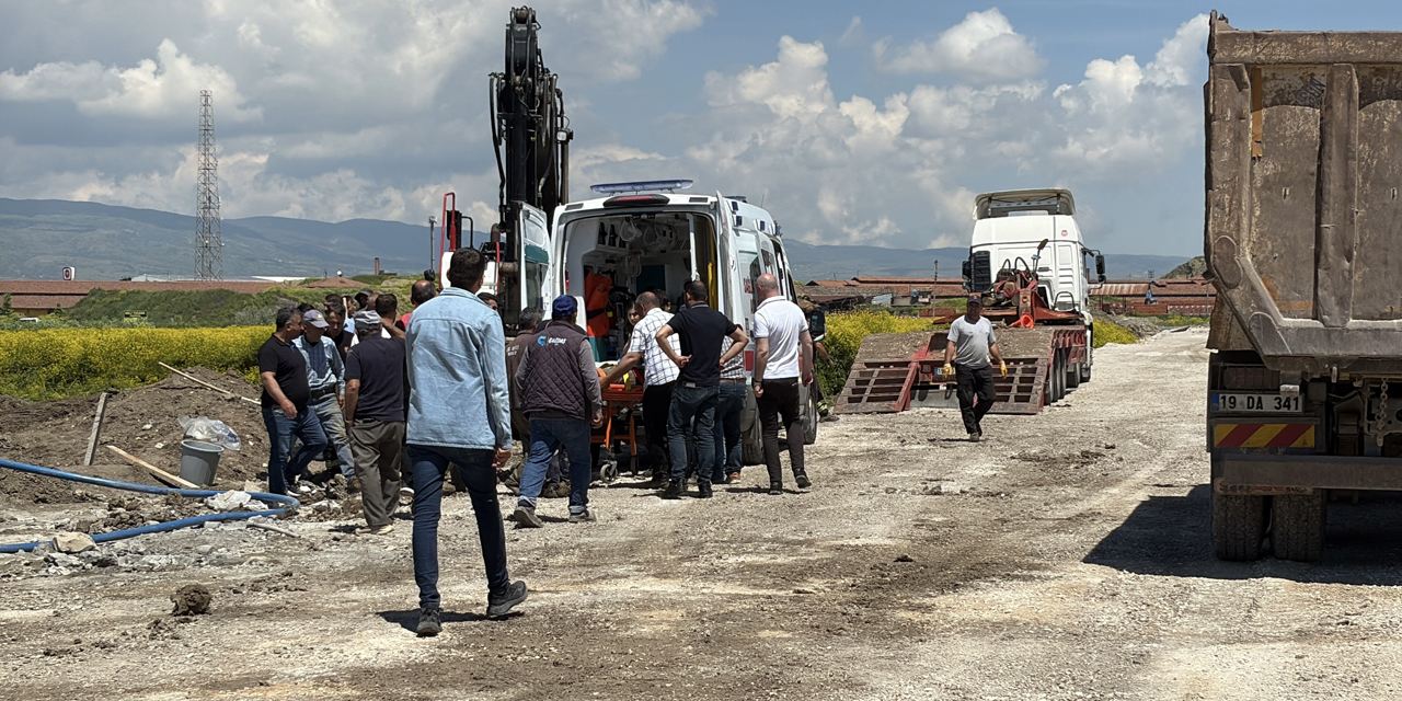 Çorum'da toprak altında kalan işçiyi arkadaşları kurtardı