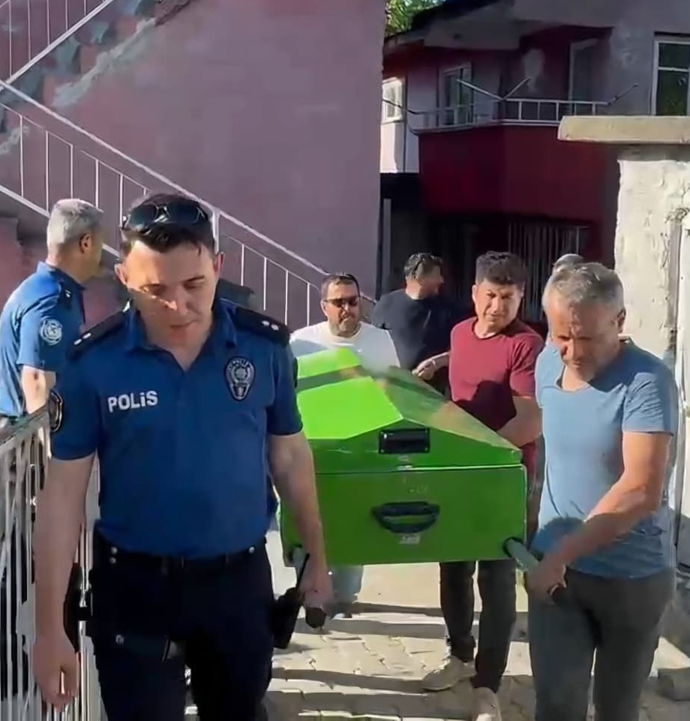 Emniyet mensubu evinde ölü bulundu