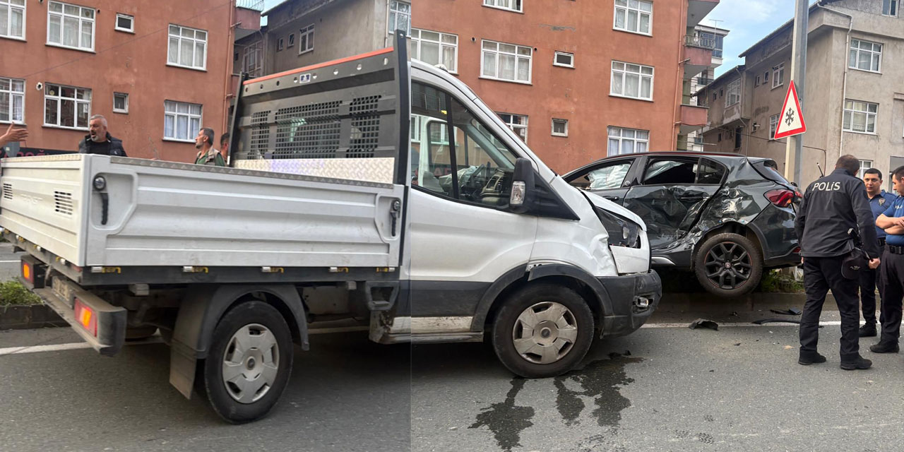 Rize'de Otomobil ile Kamyonet Çarpıştı: 5 Yaralı