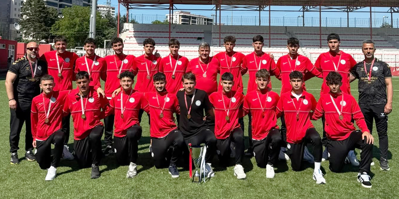 Güneysu Spor Lisesi Türkiye 4.'sü oldu