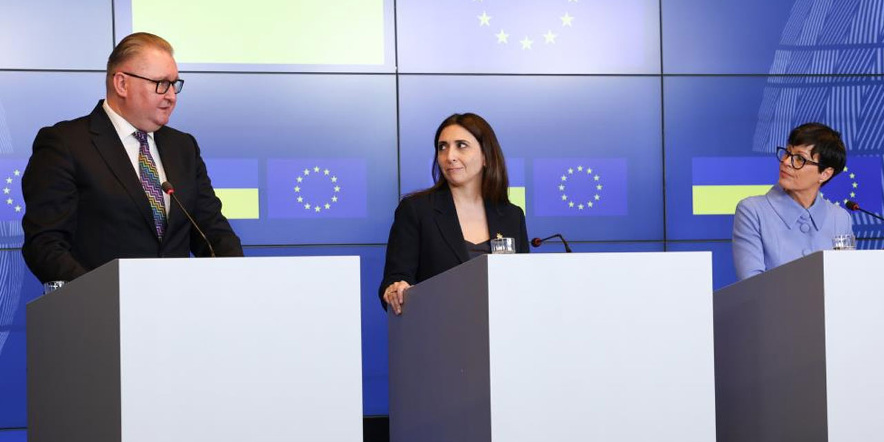 Ukrayna ve Moldova AB'ye üyelik müzakerelerinde ilk fasıl kümelerini açtı