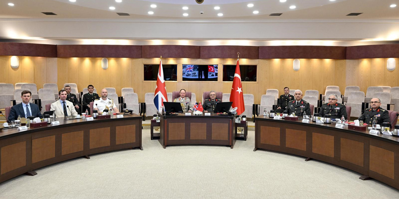 Kara Kuvvetleri Komutanı Tokel, Birleşik Krallık Kara Kuvvetleri Komutanı Orgeneral Walker ile görüştü
