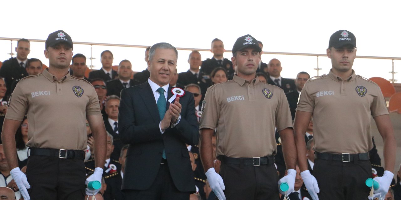 Bakan Yerlikaya: Bize Yan Bakana Düz Bakmayacağız