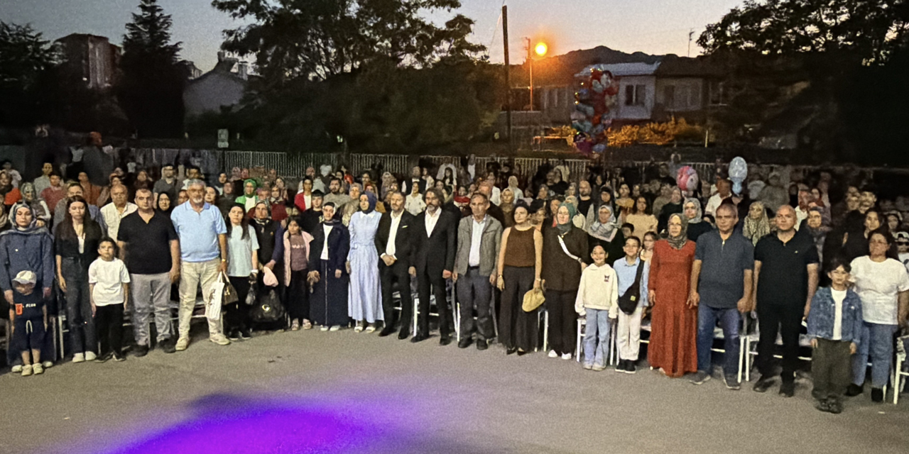 Öğrenciler yerine bu kez veliler yarıştı