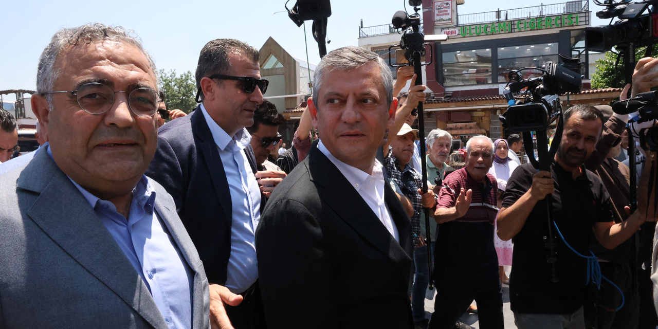 CHP Grup Başkanı Özel, Selahattin Demirtaş'ın selamını Diyarbakırlılara iletti