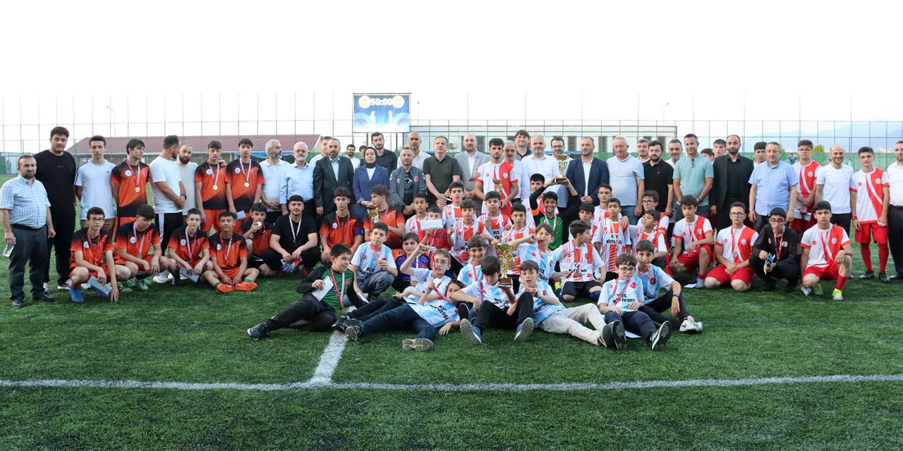 Rize'de Hafızlık Kursları Futbol Turnuvası sona erdi