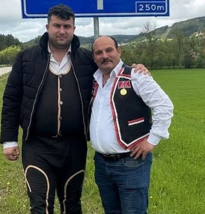 Kayıp iki arkadaş dere yatağına yuvarlanan araçta ölü bulundu
