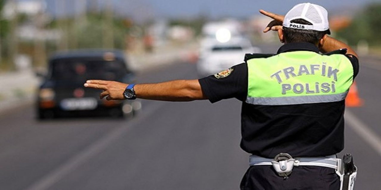 Düğün konvoyunda trafiği kapatan sürücülere 180 bin lira ceza