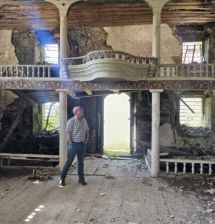 Tarihi cami 20 yıldır restorasyon bekliyor: "Bir 20 yıl daha bekleyemeyiz"