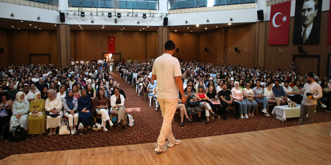 Yüreğir Belediyesi'nden MEB-AGS ve KPSS adaylarına coğrafya semineri