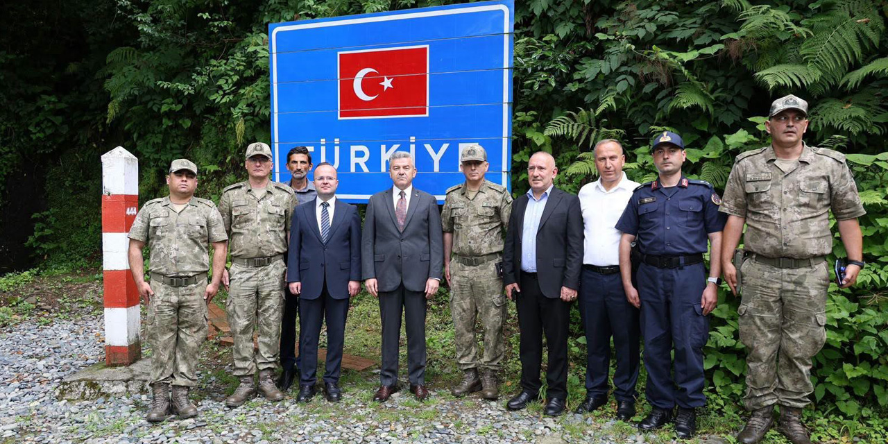 Artvin Valisi Ergün'den Gürcistan sınır karakollarında denetim