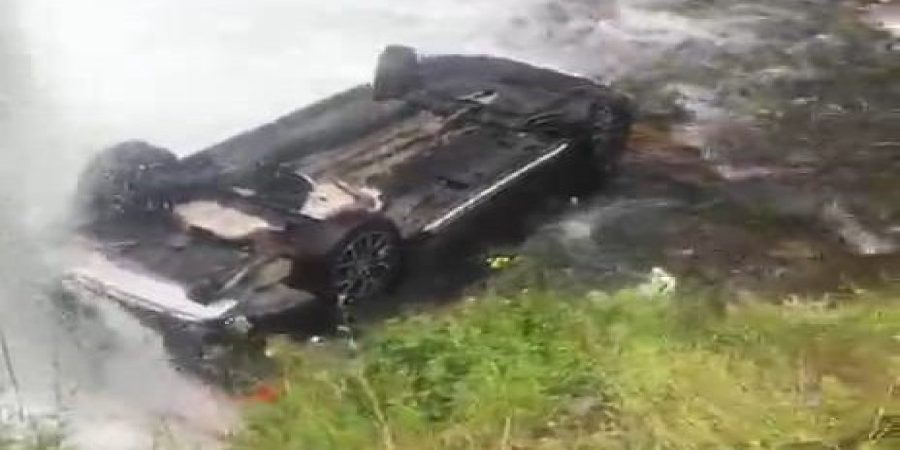 Uzungöl'de araç şelaleye uçtu: 1 yaralı