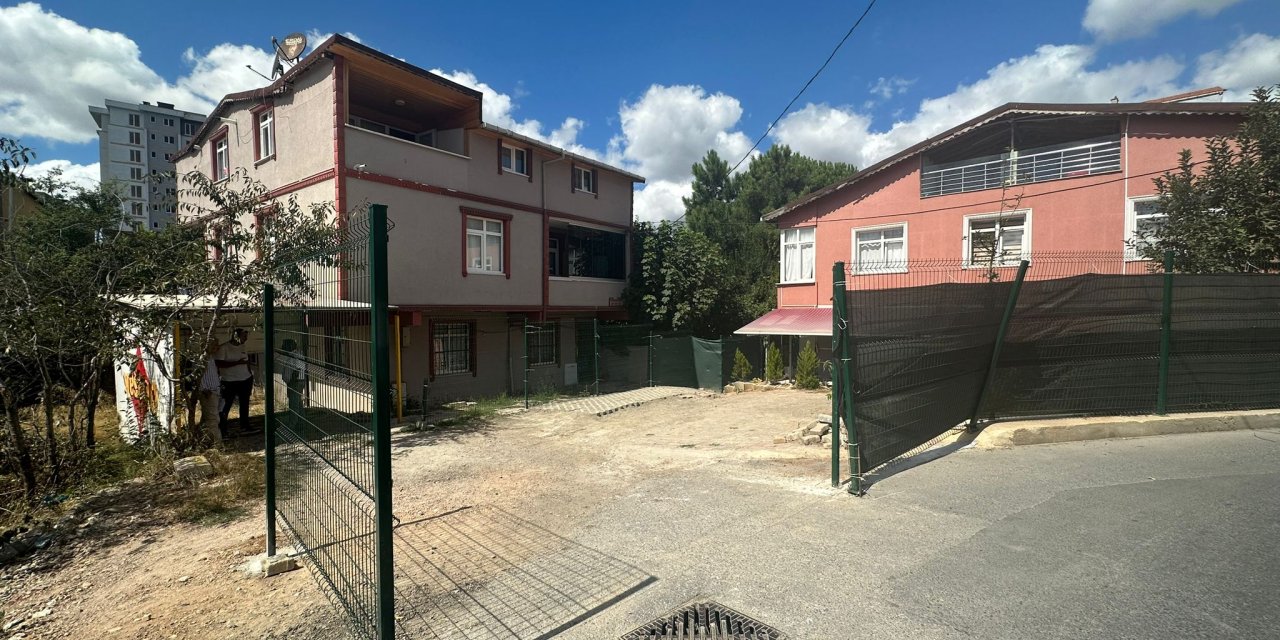 Ümraniye'de Mahallede Çit Gerginliği