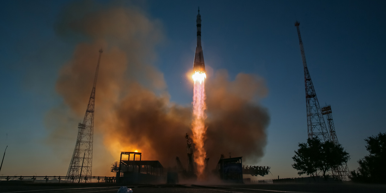 Soyuz uzay aracı ile Uluslararası Uzay İstasyonu’na bir astronot ve iki kozmonot gönderildi