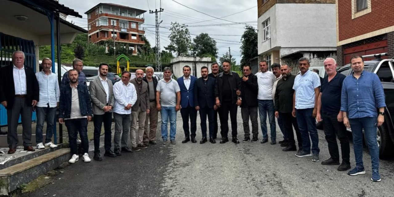 Rize’de Köy Yatırımlarına "Bölgesel" Yaklaşım: Protokol ve 10 Köyün Muhtarı Tuğlalı’da Buluştu!