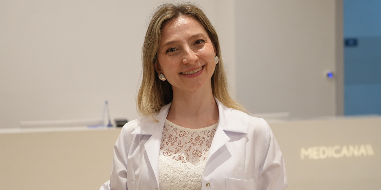 Anne sütü, bebeğin karşılaştığı mikroplarla savaşıyor