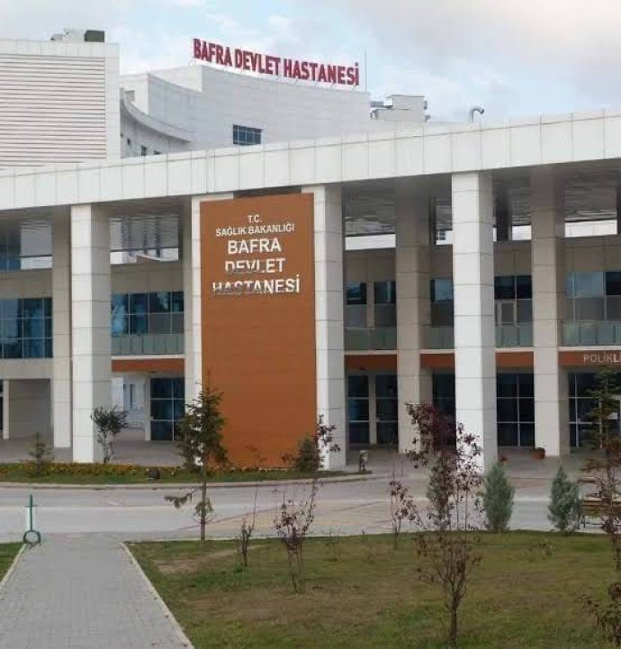Bafra Devlet Hastanesi'nde trileçe tatlısı alarmı: 50 kişi zehirlenme şüphesiyle tedavi altına alındı