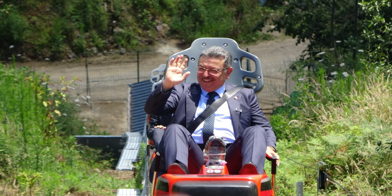 Doğu Karadeniz'in en uzun dağ kızağı Trabzon'da hizmete açıldı