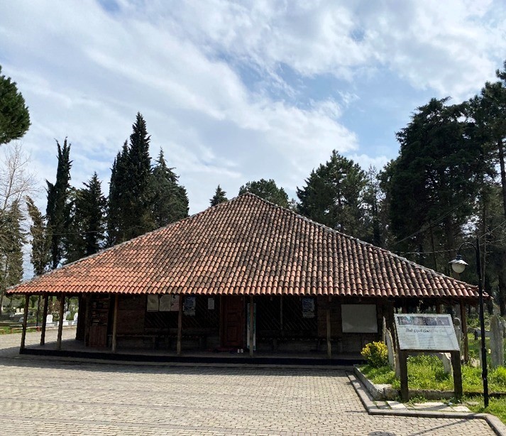 8,5 asırlık çivisiz camide restorasyon sürüyor