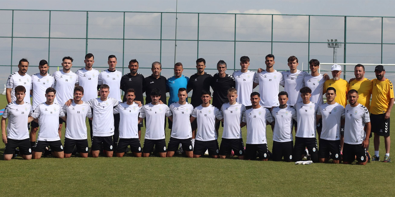 Pazarspor'da Yeni Sezon Hazırlıkları Erzurum'da Sürüyor