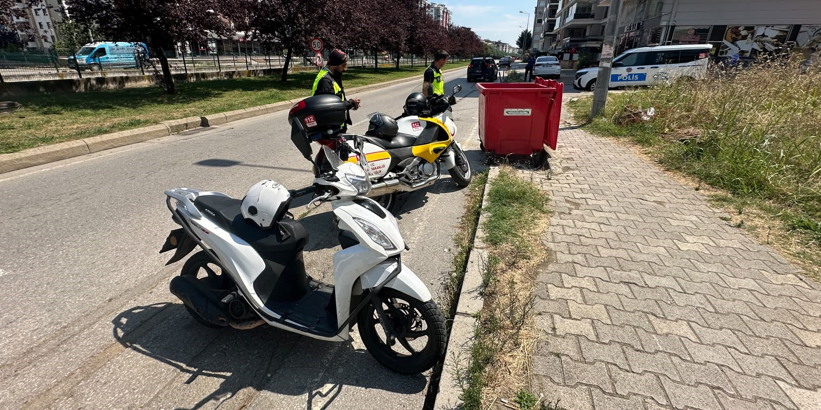 Otomobil ile motosiklet çarpıştı: 1 yaralı