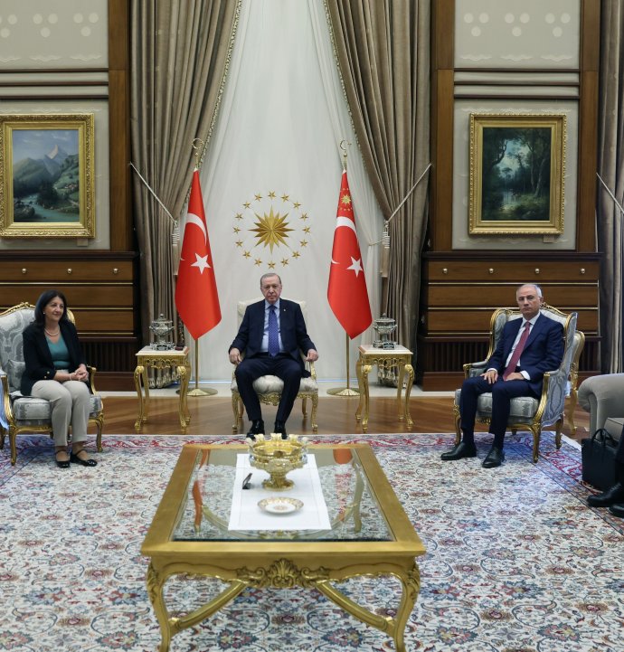 Cumhurbaşkanı Erdoğan DEM Parti heyetini kabul etti