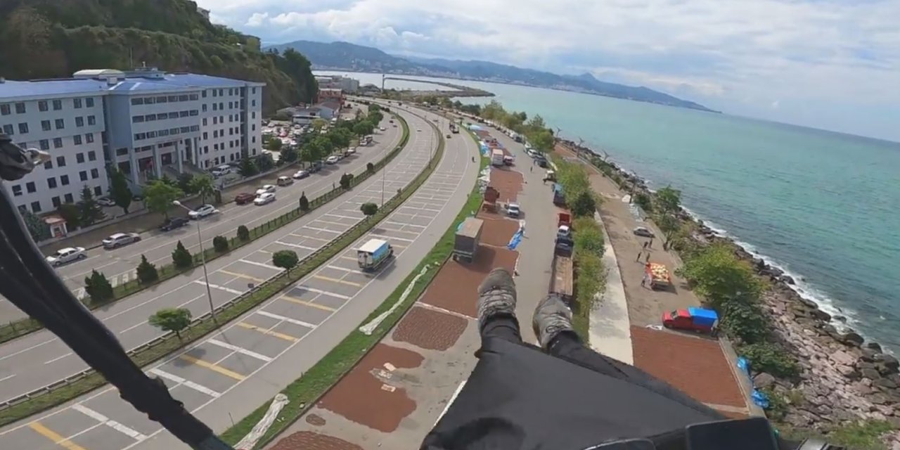 Yamaç Paraşütüyle Fındık Harmanına İndi; O Anlar Kamerada