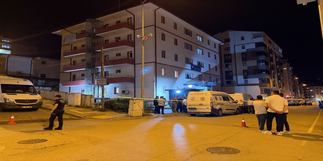 Trabzon'da otoparktaki araçların üzerine insansız hava aracı düştü
