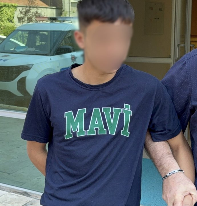 Uyuşturucu hapla yakalanan 17 yaşındaki çocuk tutuklandı