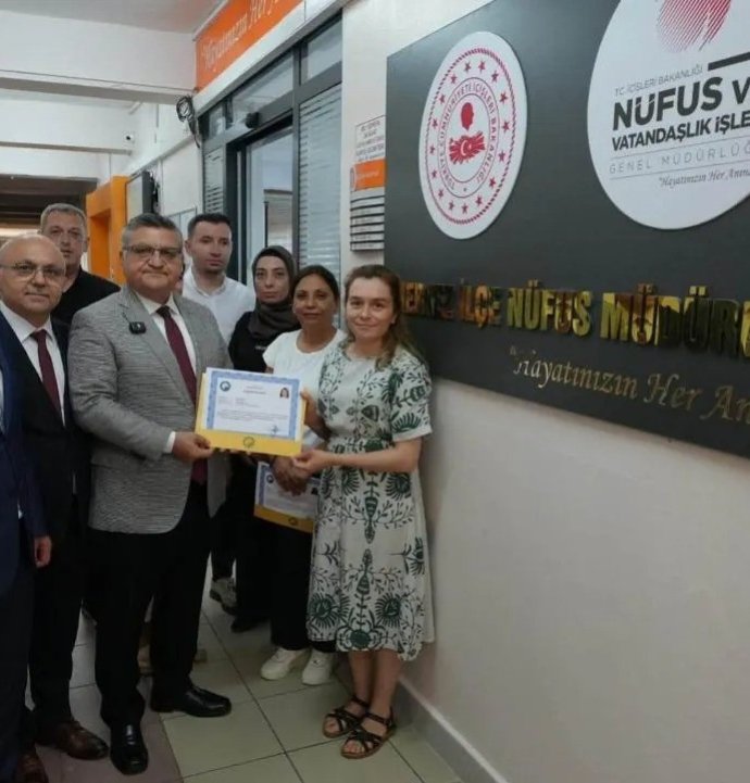 Sinop'ta rekor memnuniyet getiren kamu personeli ödüllendirildi