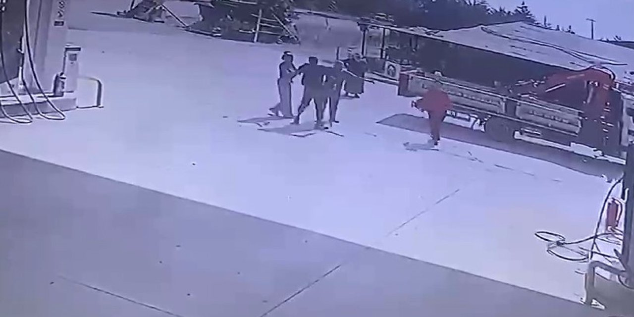Genç kız silah zoruyla kaçırıldı; kaçırılma anı kamerada