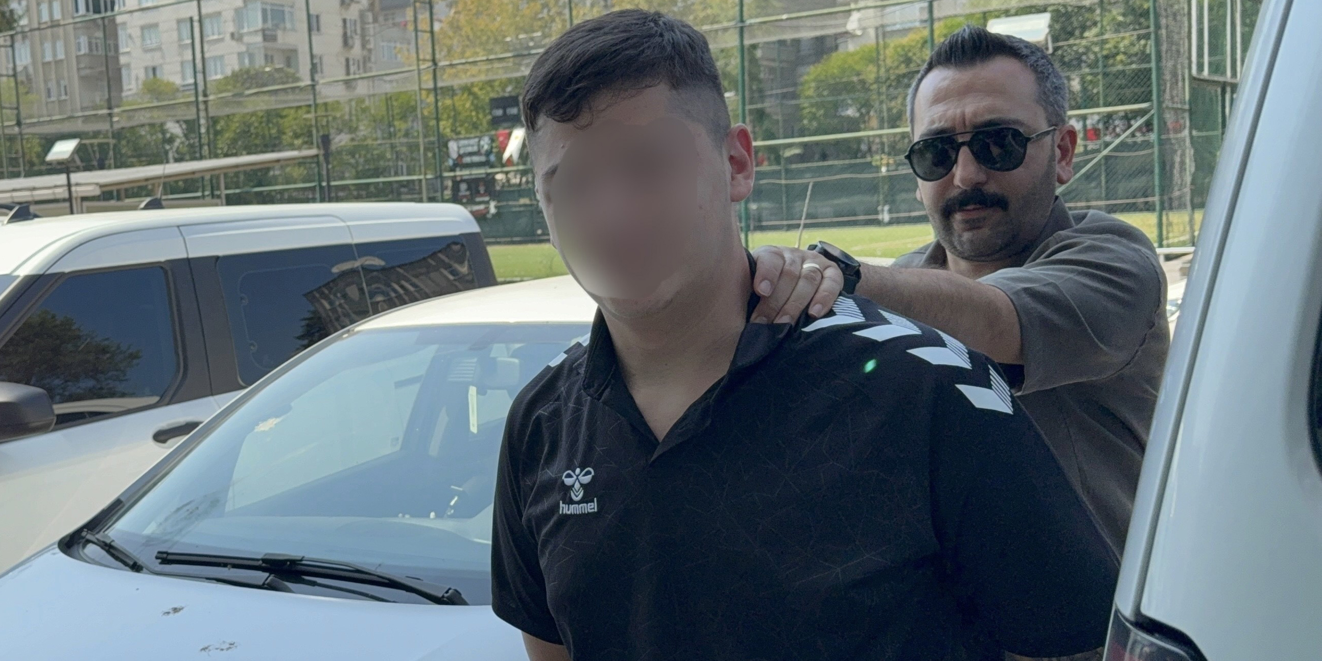 Samsun'da 17 yaşındaki çocuk 2 kişiyi bıçakladı