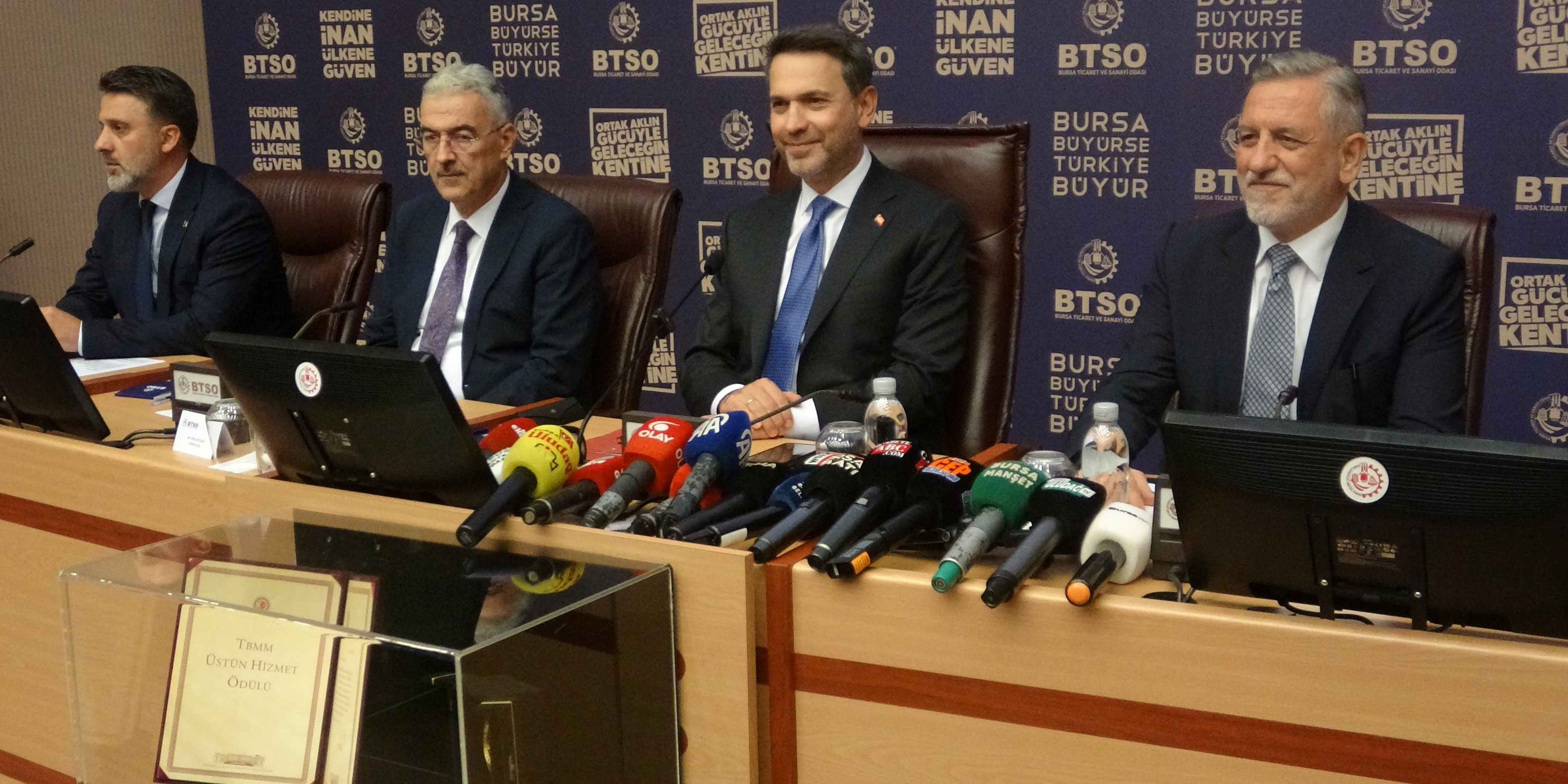 Bakan Bayraktar: "Enerji meselesi milli güvenlik meselesidir"