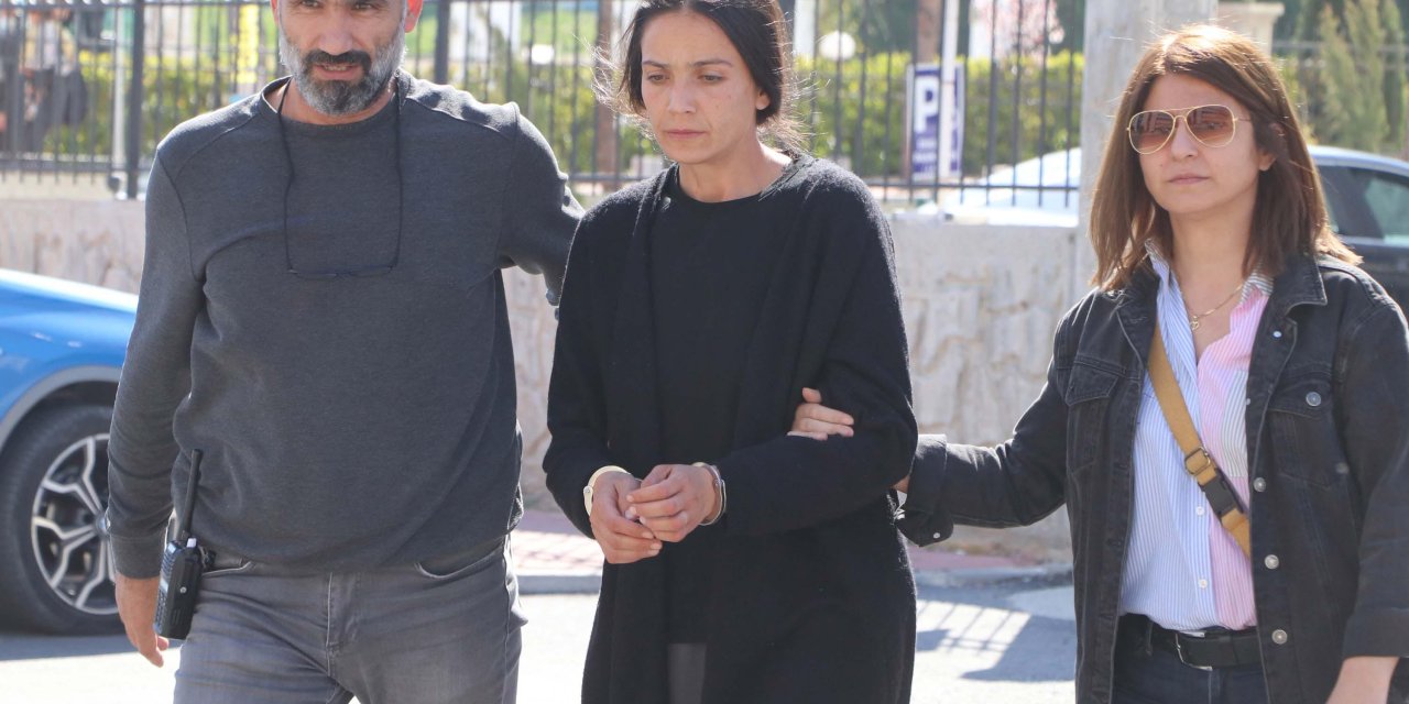 Kocasını Öldüren Kadın: Bıçakta Parmak İzi Çıkmasın Diye Herhangi Bir Girişimde Bulunmadım