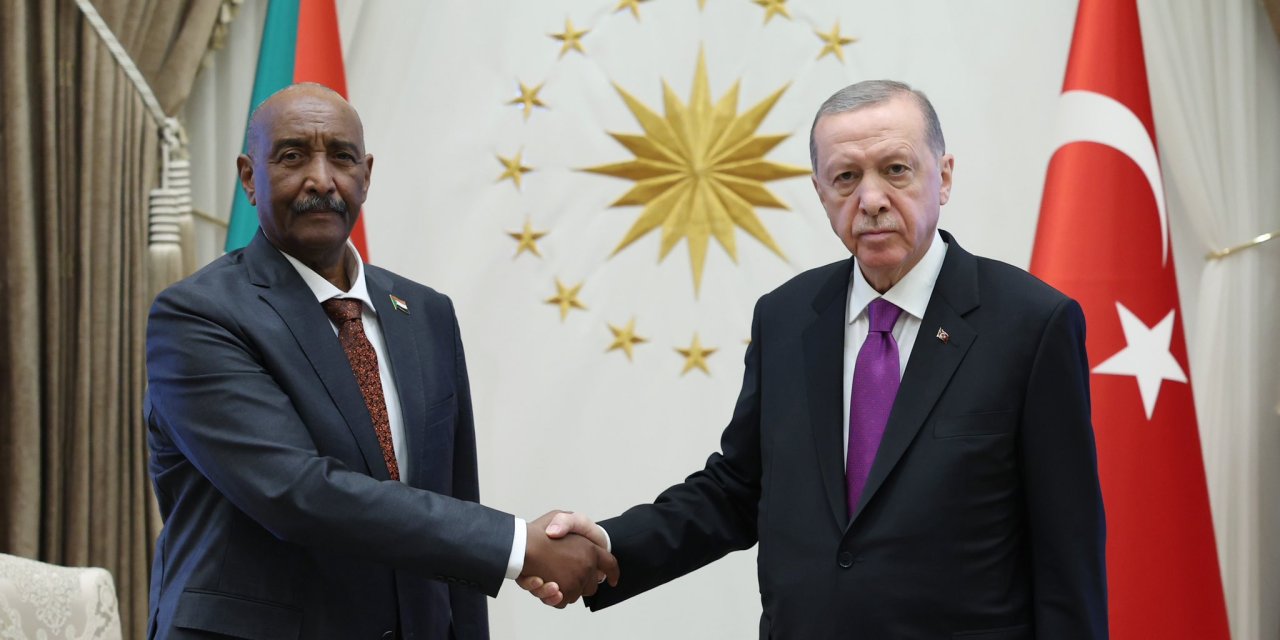 Cumhurbaşkanı Erdoğan, Sudan Egemenlik Konseyi Başkanı İle Görüştü