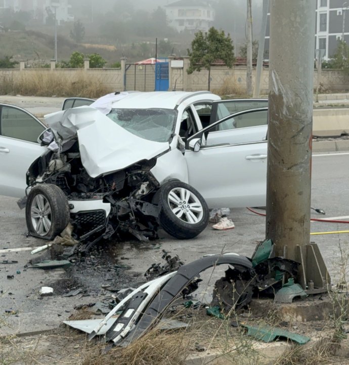 Samsun’da SUV araç direğe çarptı: 1 ölü, 3 yaralı