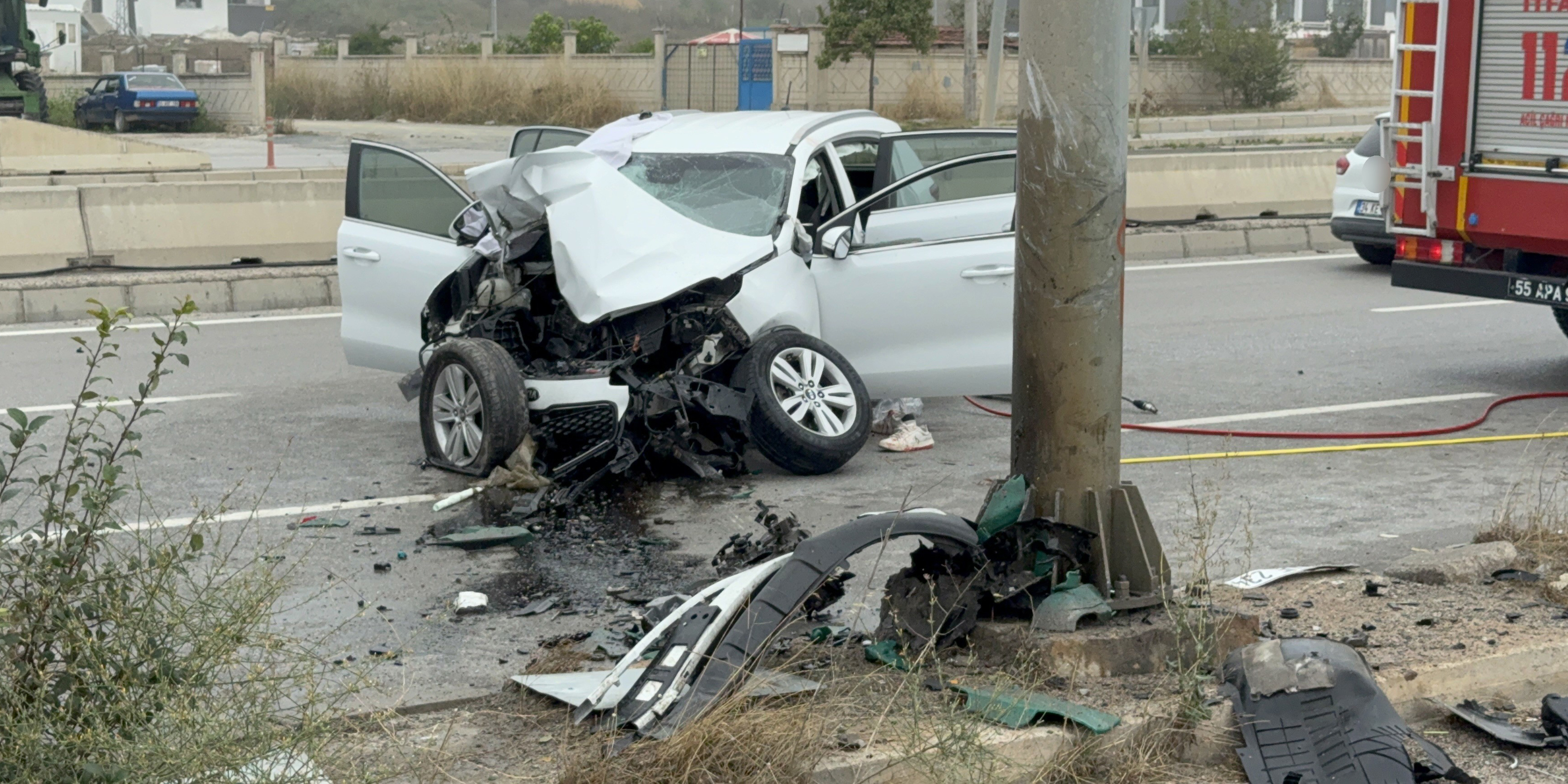Samsun’da SUV araç direğe çarptı: 1 ölü, 3 yaralı