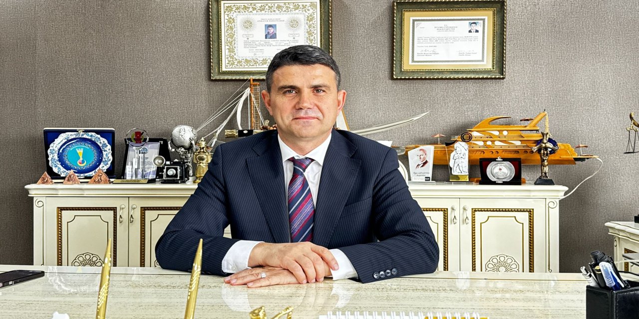 Rize Barosu'nda Bir Devrin Sonu; Ümit Peçe: Emaneti Başım Dik ve Gönlüm Rahat Devrediyorum